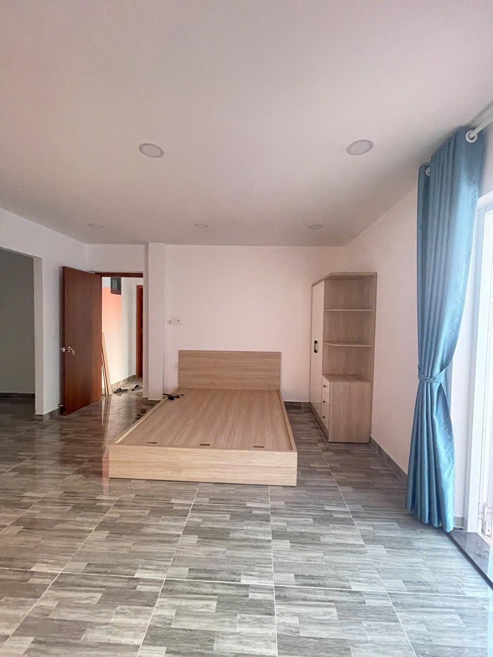 E3-28, E3-29 STAR VILLAGE