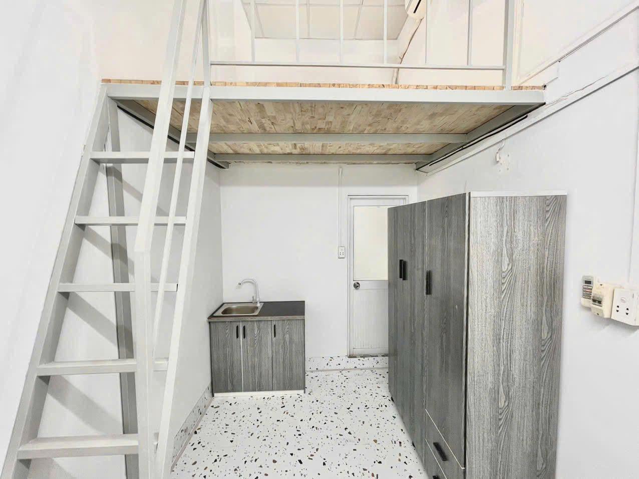 38/24 PHAN VĂN TRỊ Q5