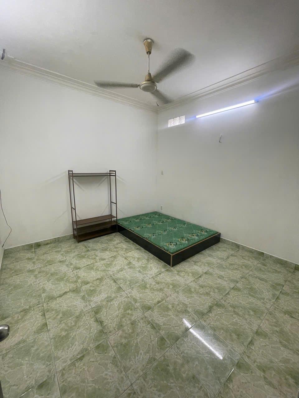 300 ÂU DƯƠNG LÂN