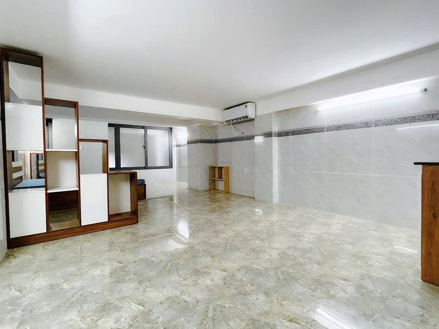 8A CẦM BÁ THƯỚC