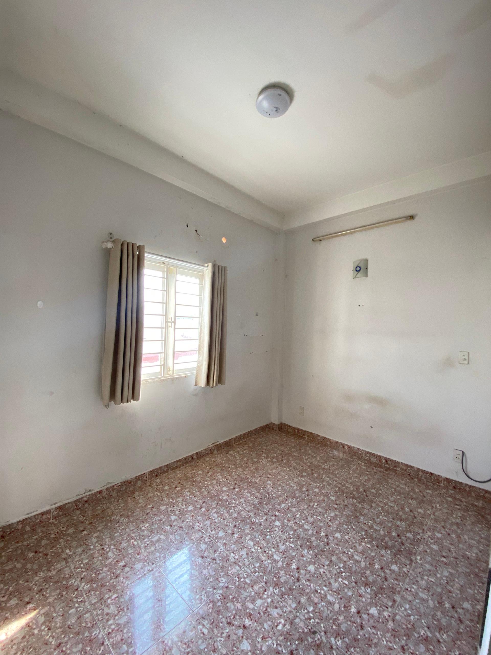 95/78 LÊ VĂN LƯƠNG