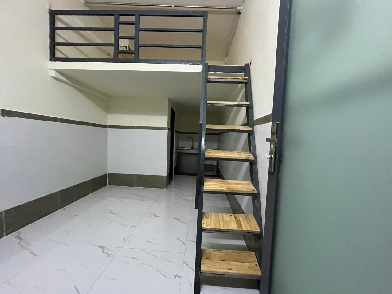 298/18 TÂN HOÀ ĐÔNG