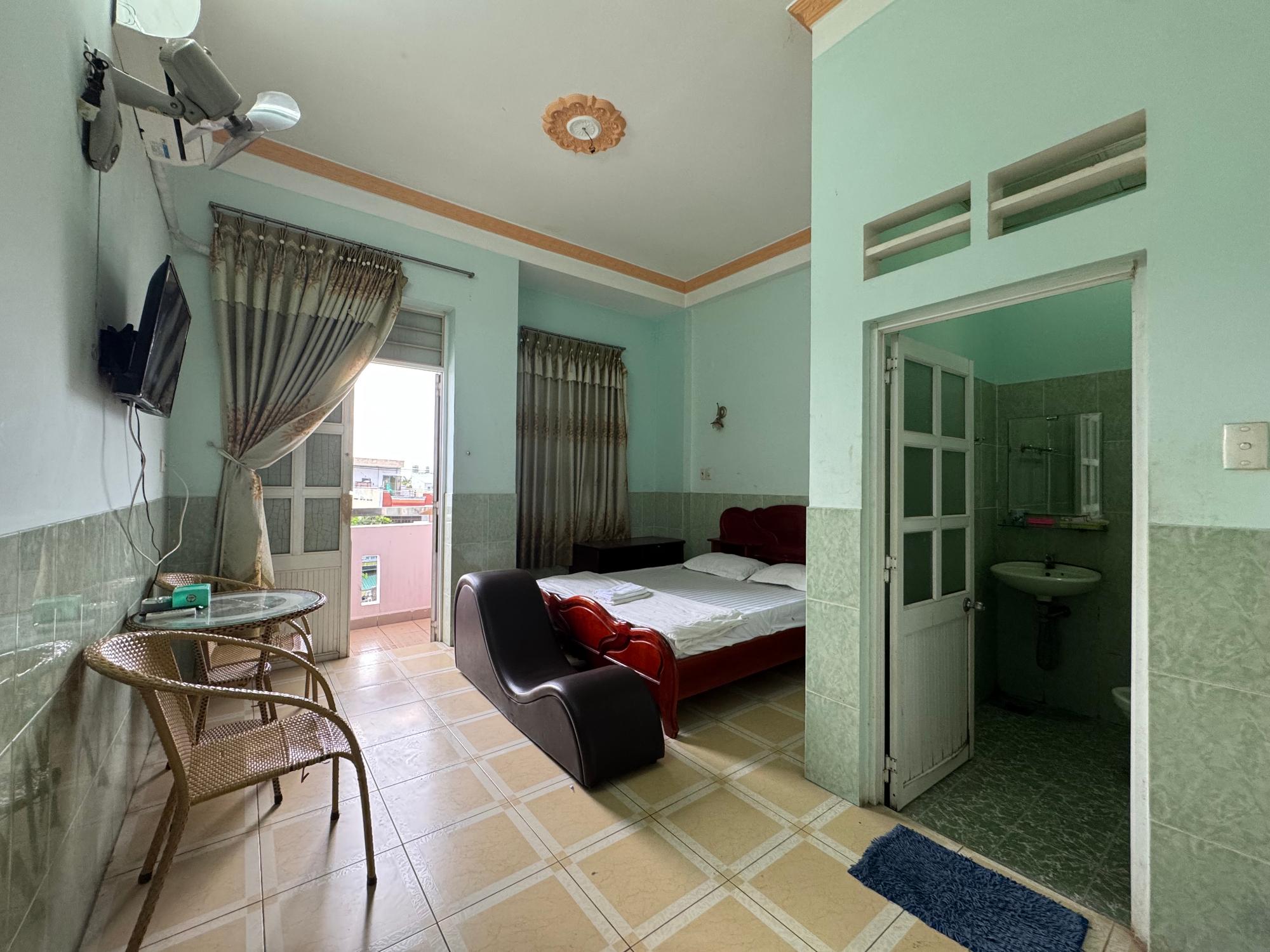 2389 HUỲNH TẤN PHÁT