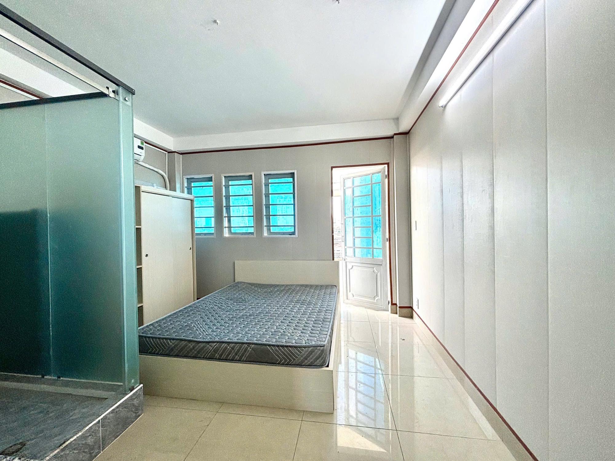 921A TẠ QUANG BỬU