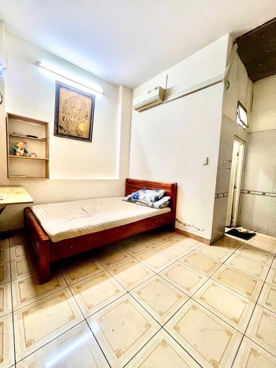 130 NGUYỄN CỬU ĐÀM