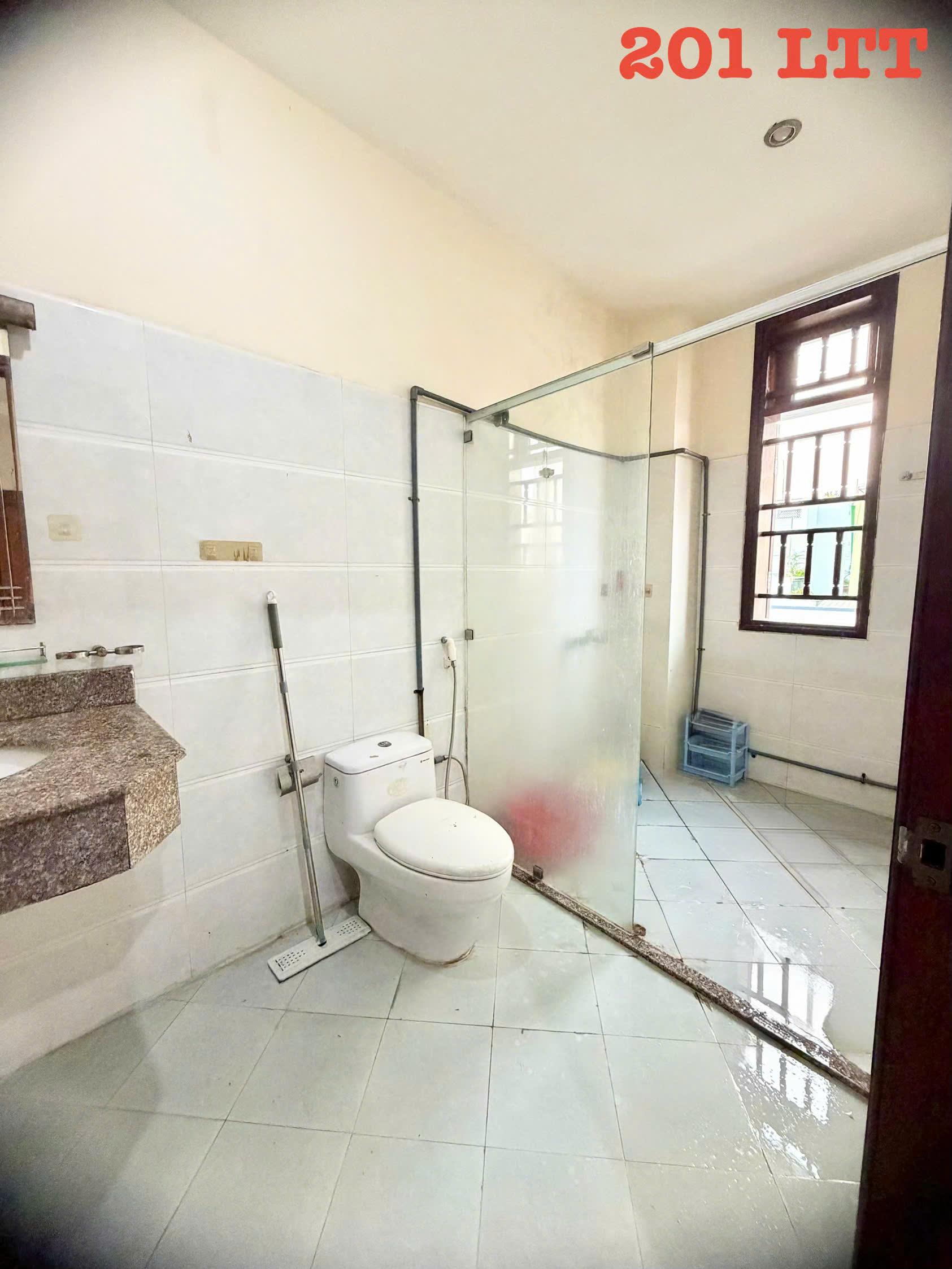 266 LÊ TRỌNG TẤN