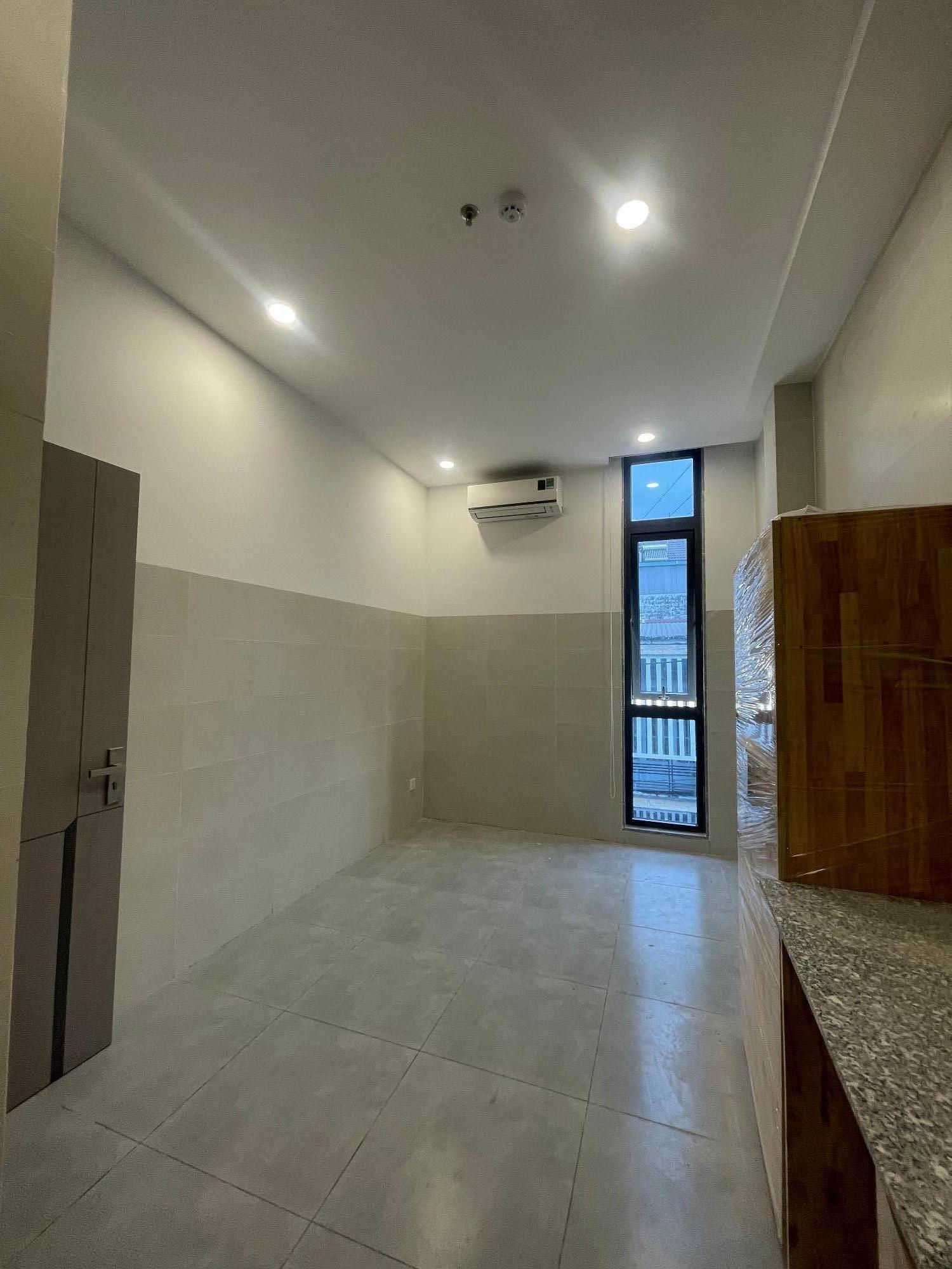 1236/8/1 LÊ VĂN LƯƠNG