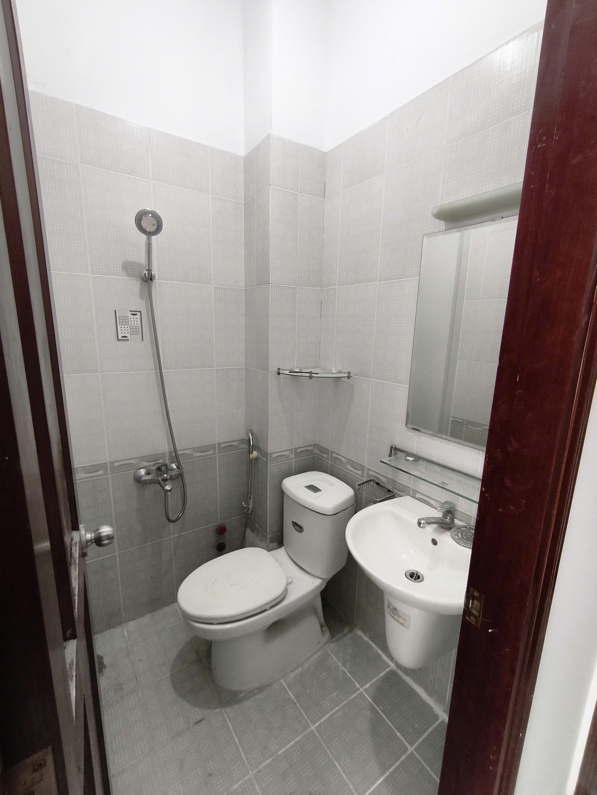 538/135 ĐOÀN VĂN BƠ, Q4