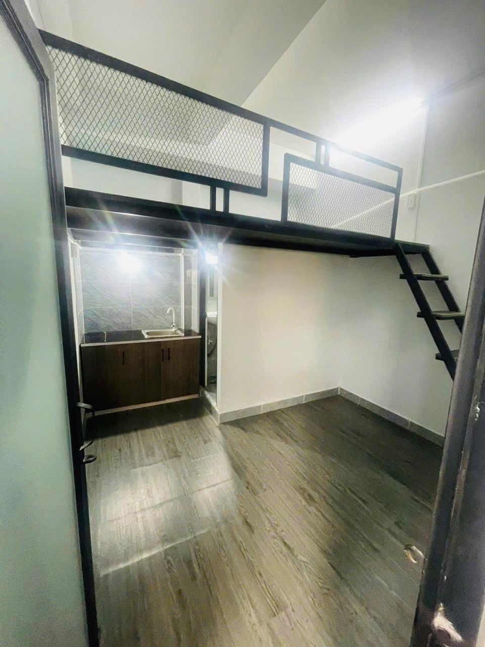 269/20 PHAN HUY ÍCH