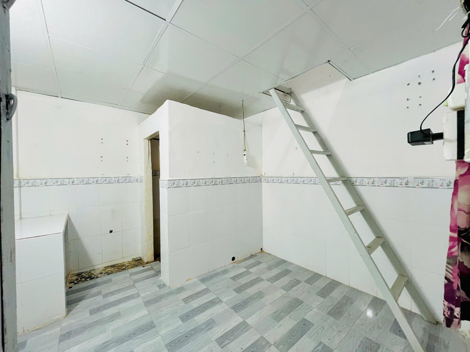 33E ĐƯỜNG SỐ 4