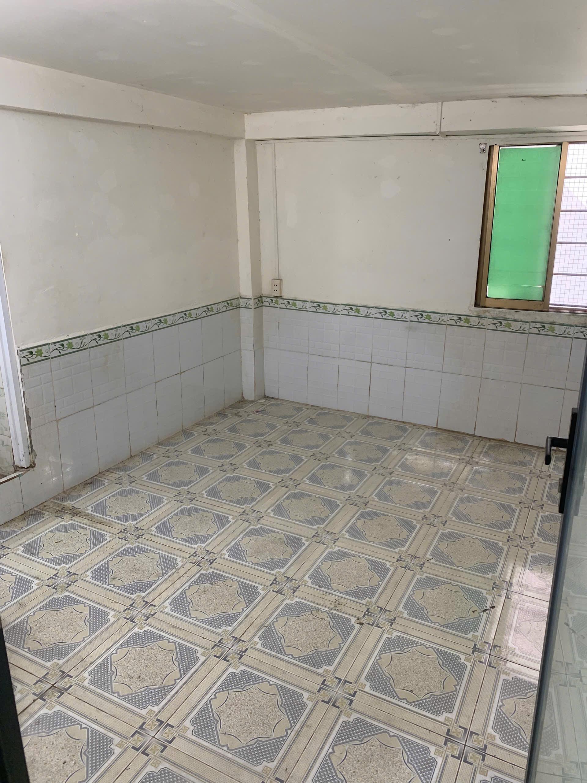 42/21B ƯNG VĂN KHIÊM