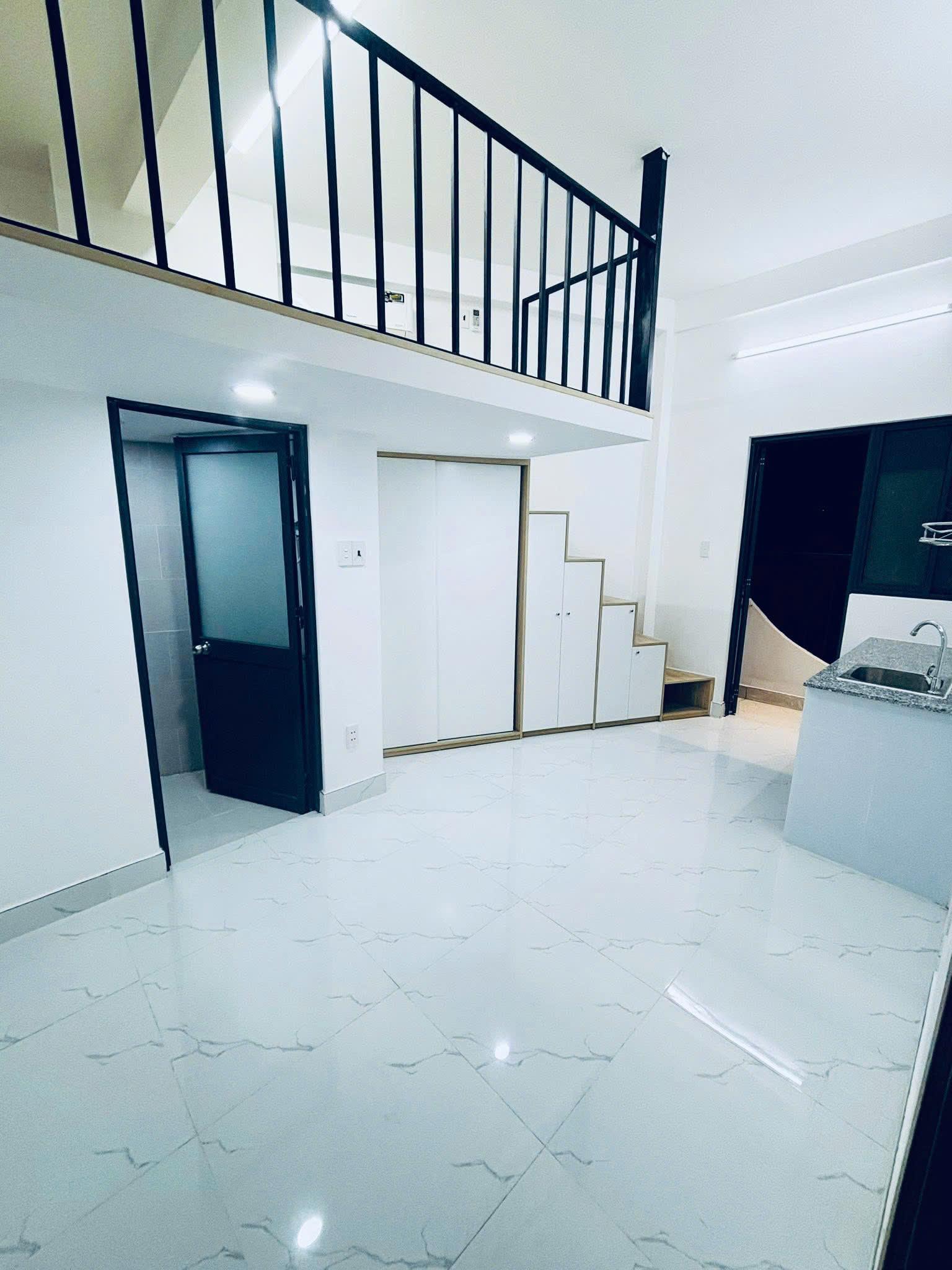 96/26A LÊ VĂN CHÍ