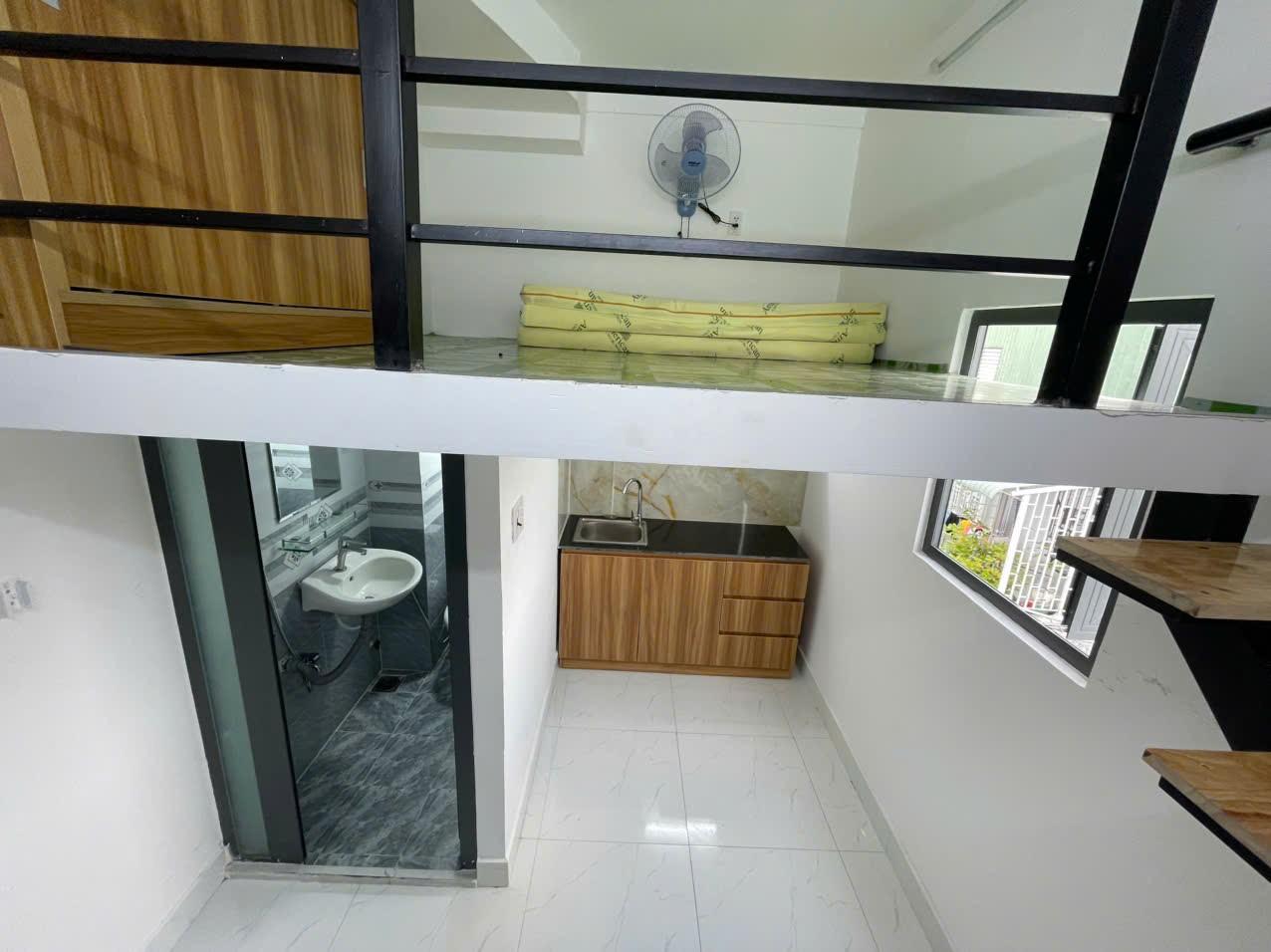 73/25/18 ĐÔ ĐỐC LONG