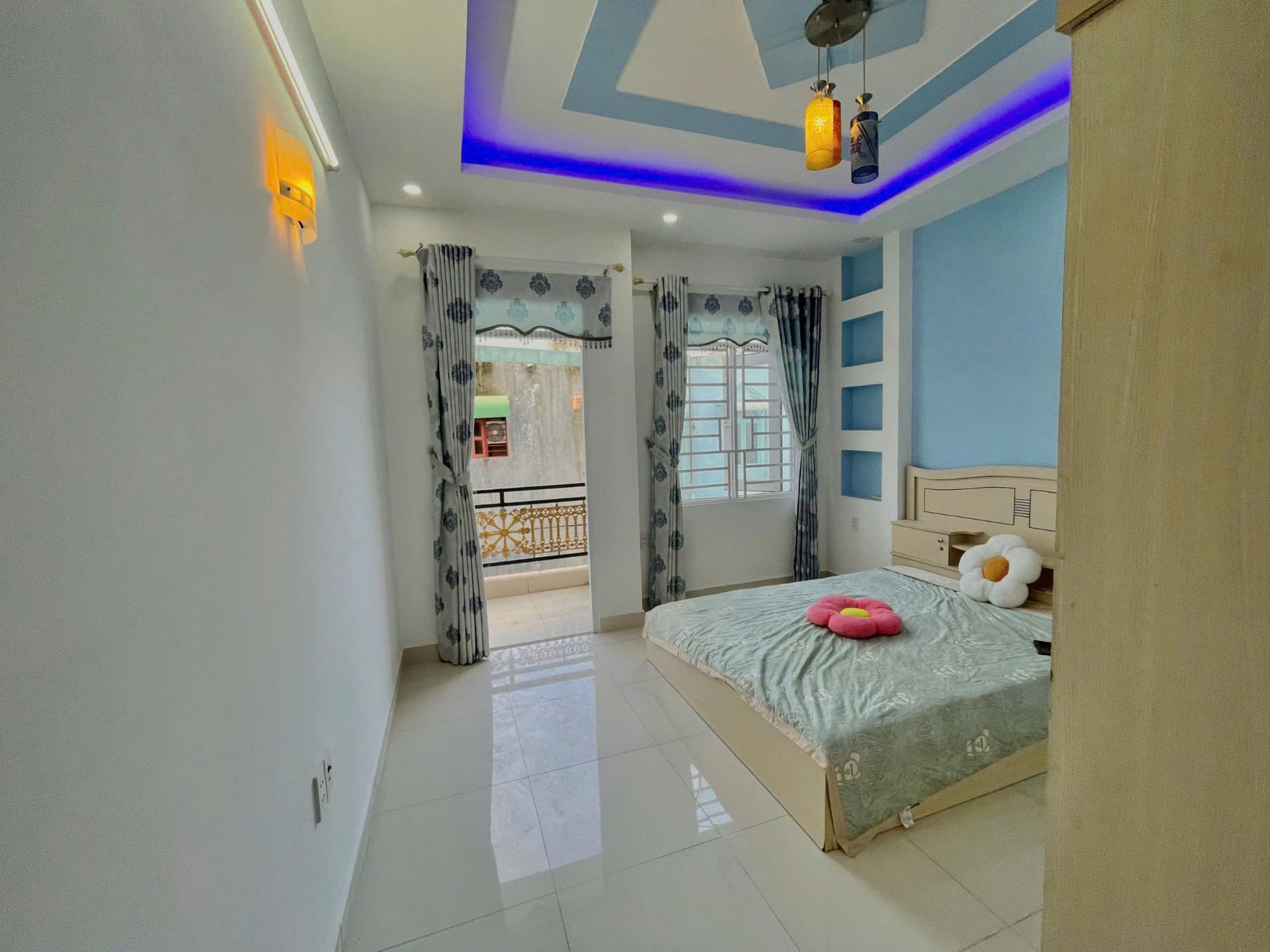 1135/38/11 HUỲNH TẤN PHÁT