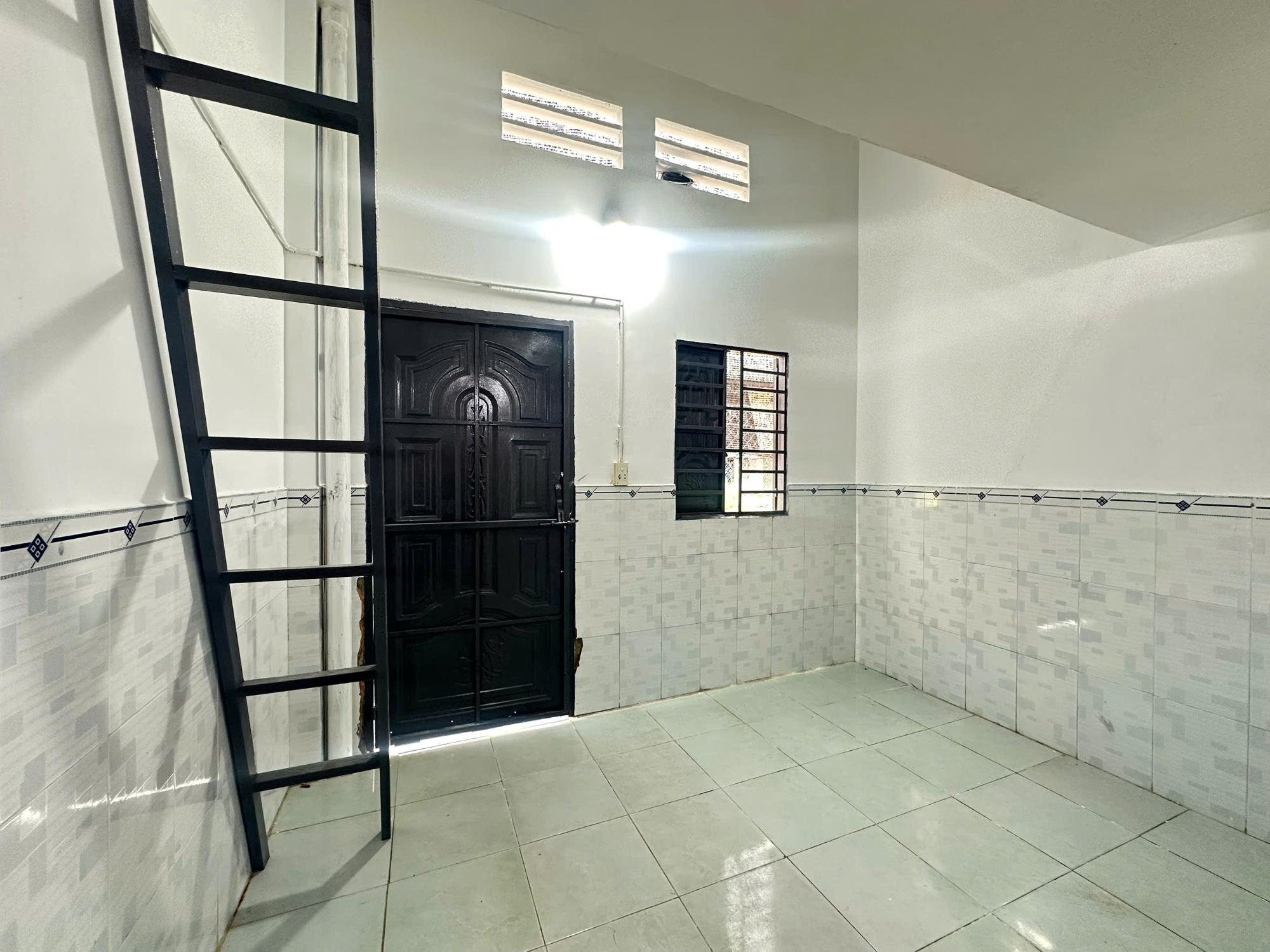 521/72/13 NGUYỄN TRI PHƯƠNG