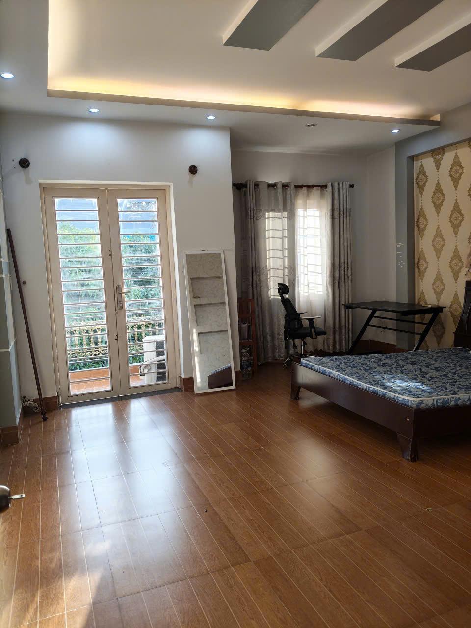 29 HOÀNG QUỐC VIỆT