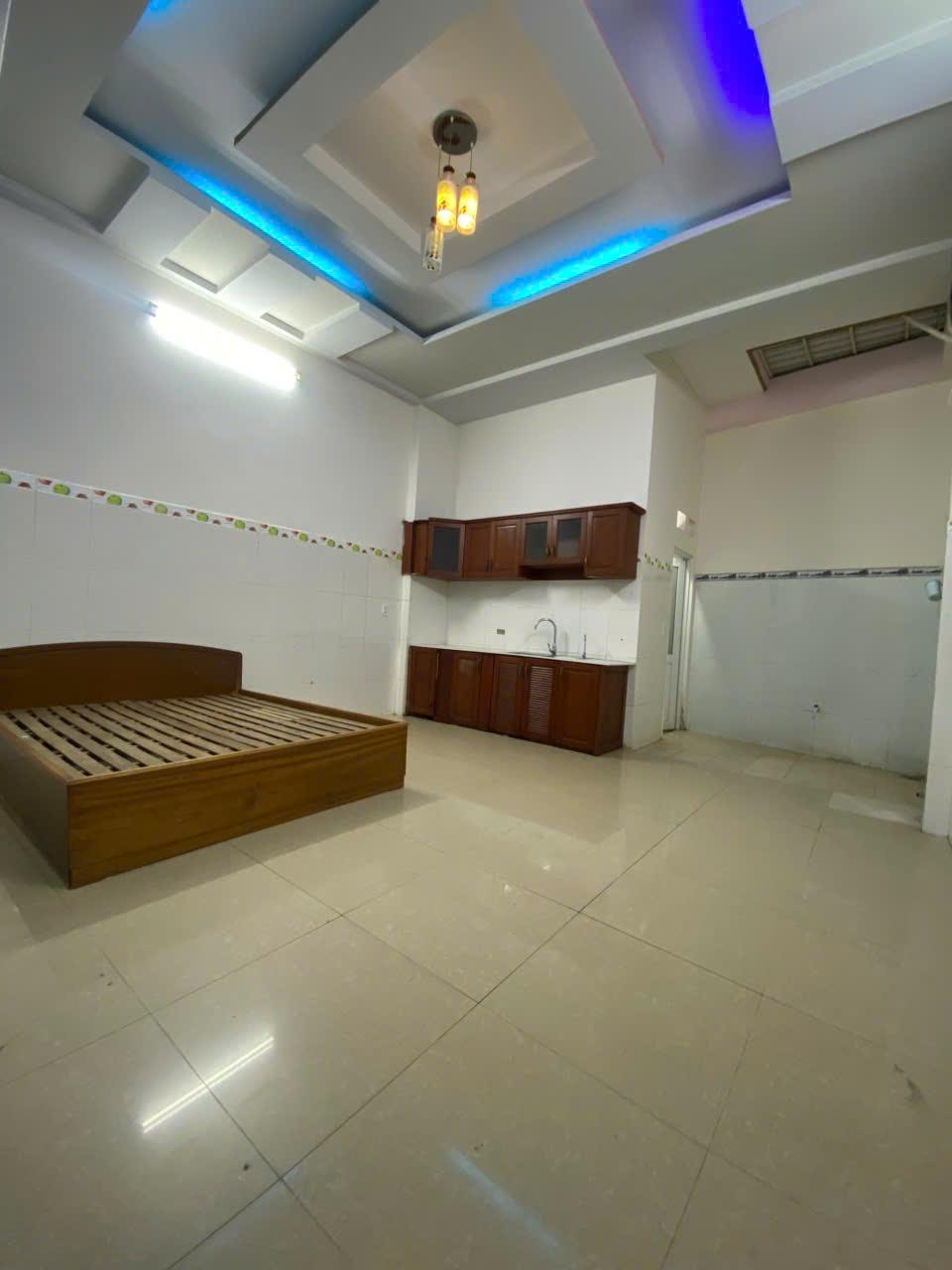 303 DƯƠNG THỊ MƯỜI