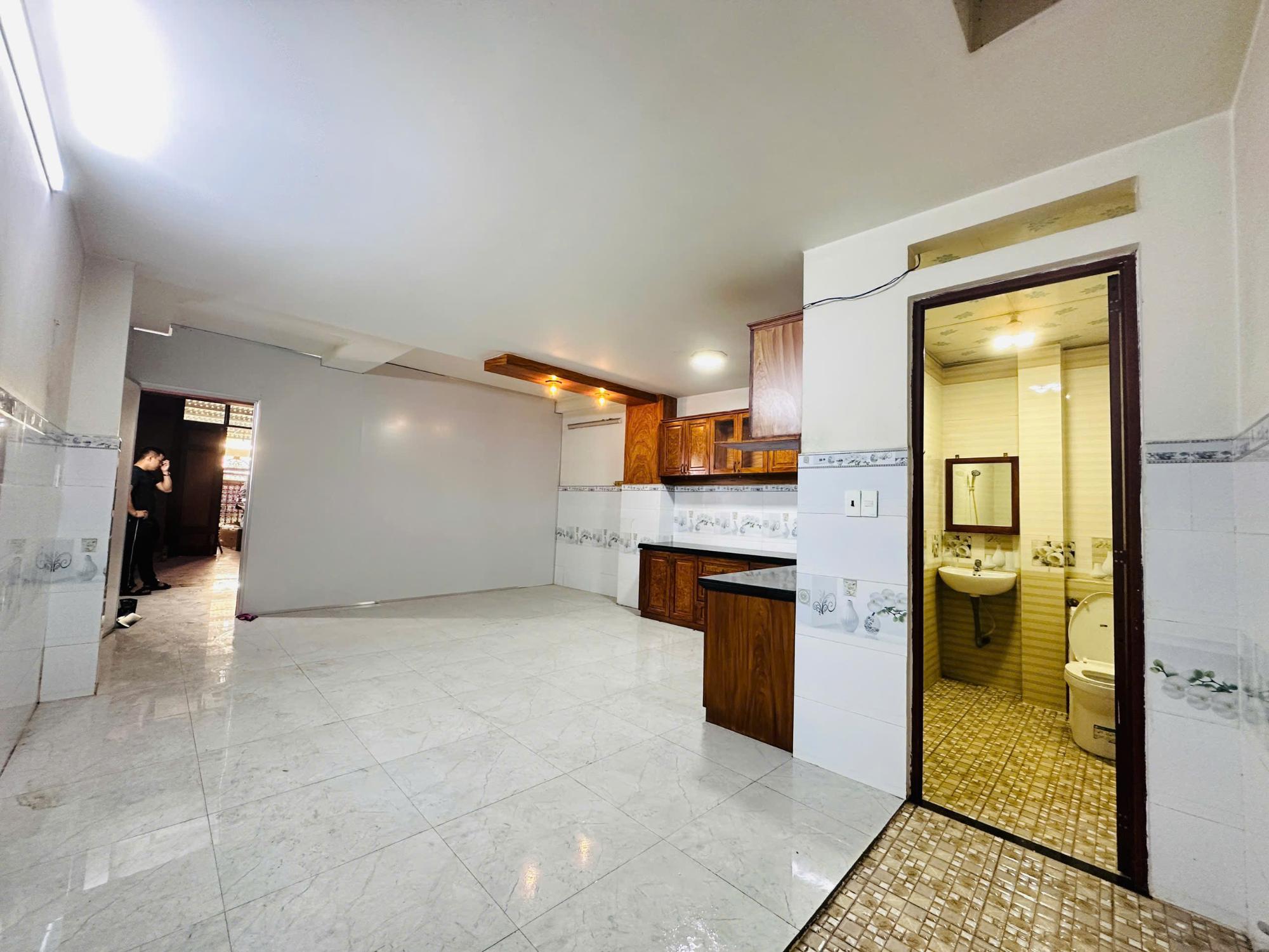 34/51A VÕ THỊ THỪA