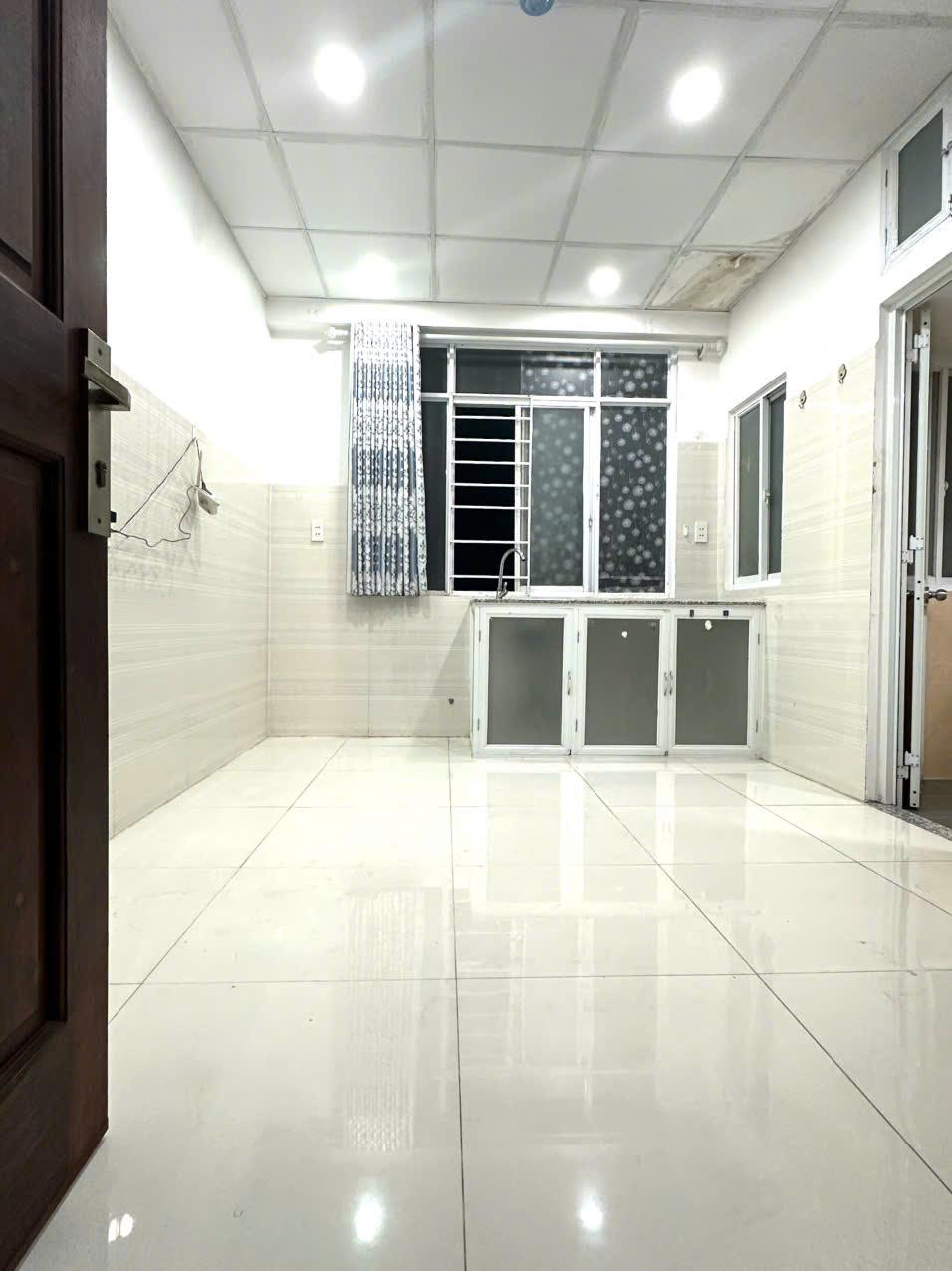 388 LÊ VĂN LƯƠNG