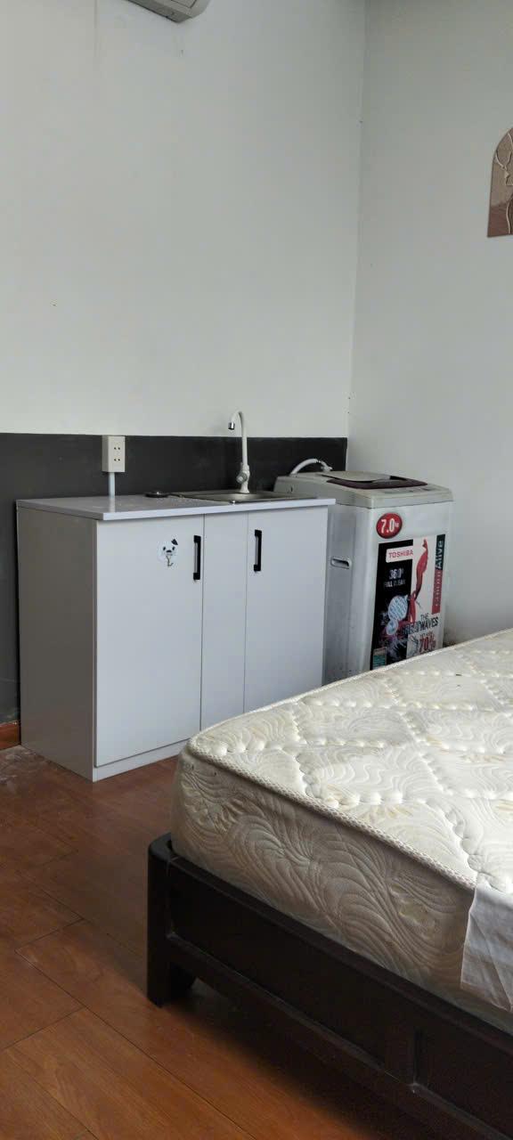 126 CHÂU THỊ VĨNH TẾ