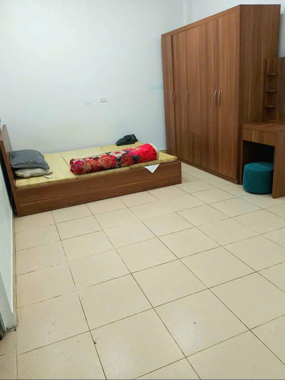 120 ĐÊ LA THÀNH NHỎ