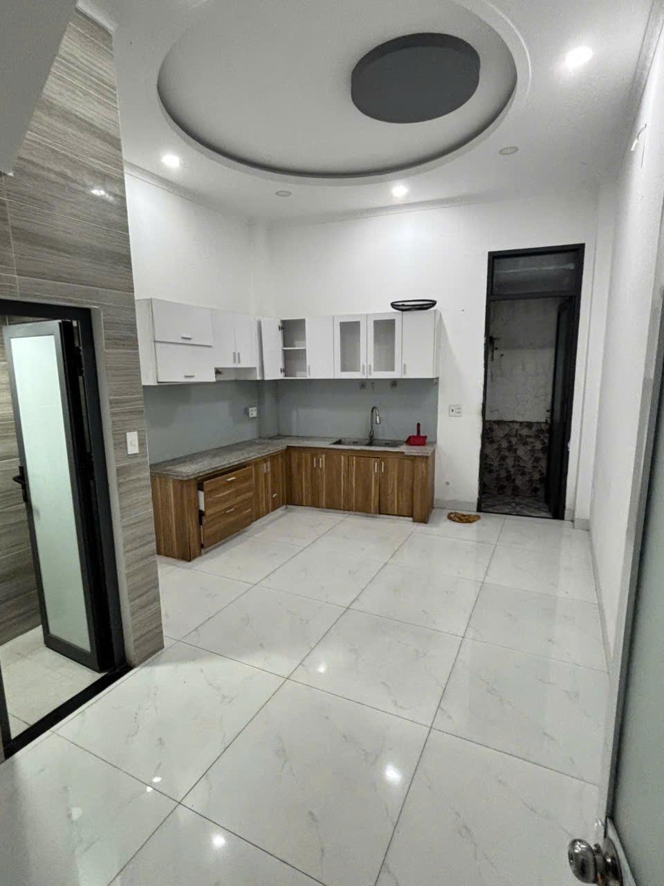 687/31 LÊ ĐỨC ANH