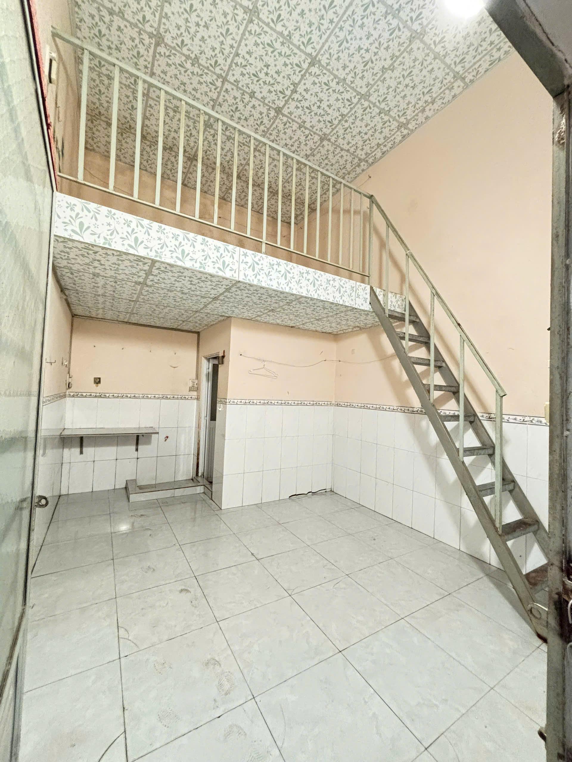 TRỌ HẺM 421 LÊ BÌNH CÁI RĂNG