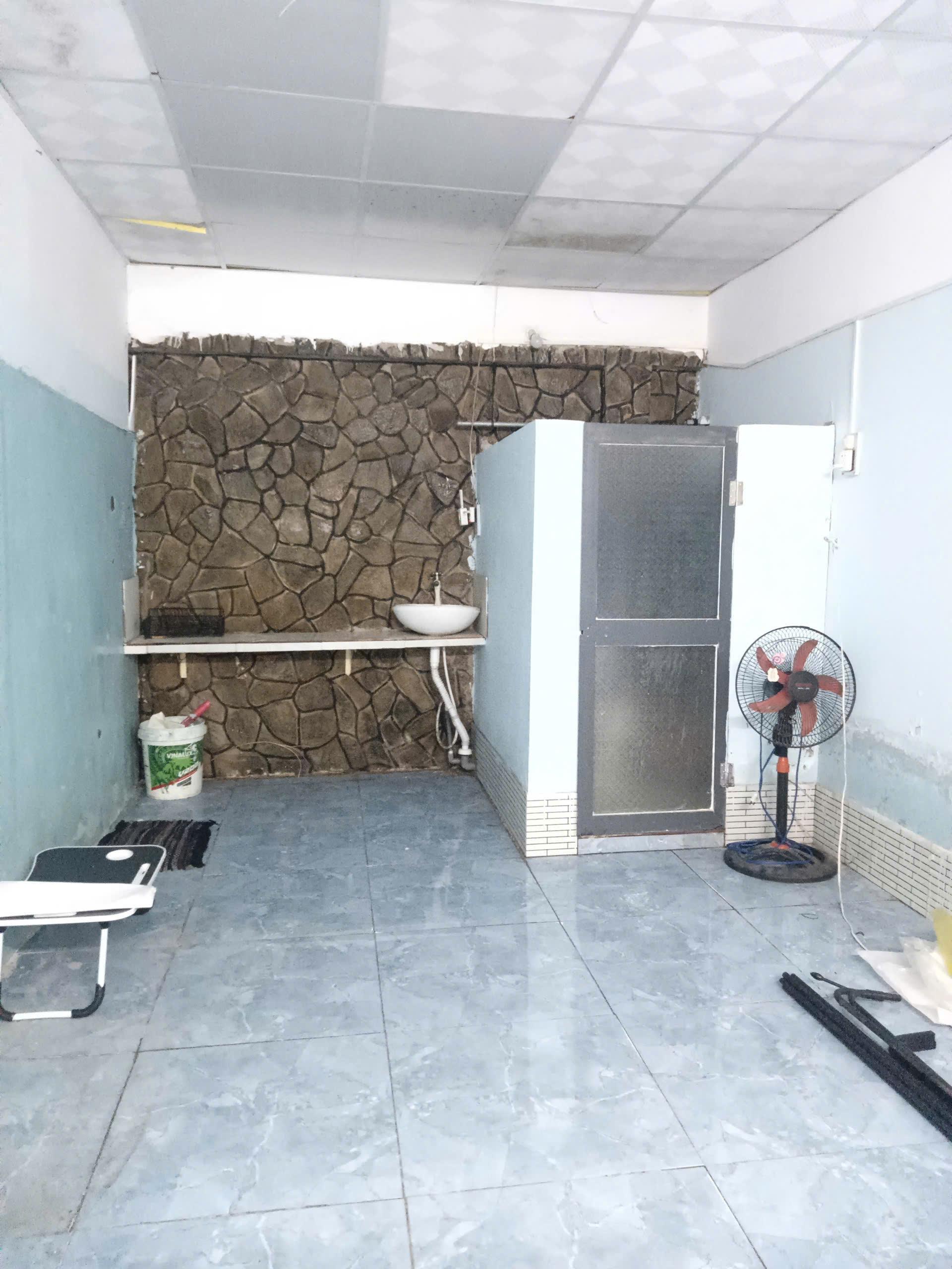 NHÀ TRỌ HẺM 170/4 HQV