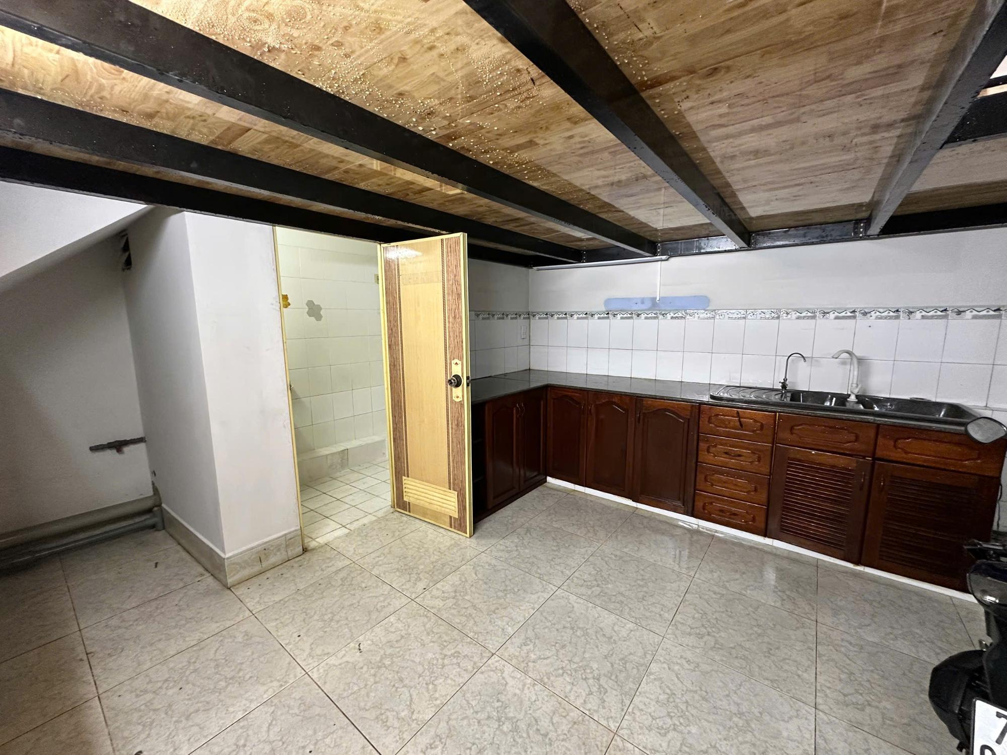 640/21A TRƯỜNG CHINH