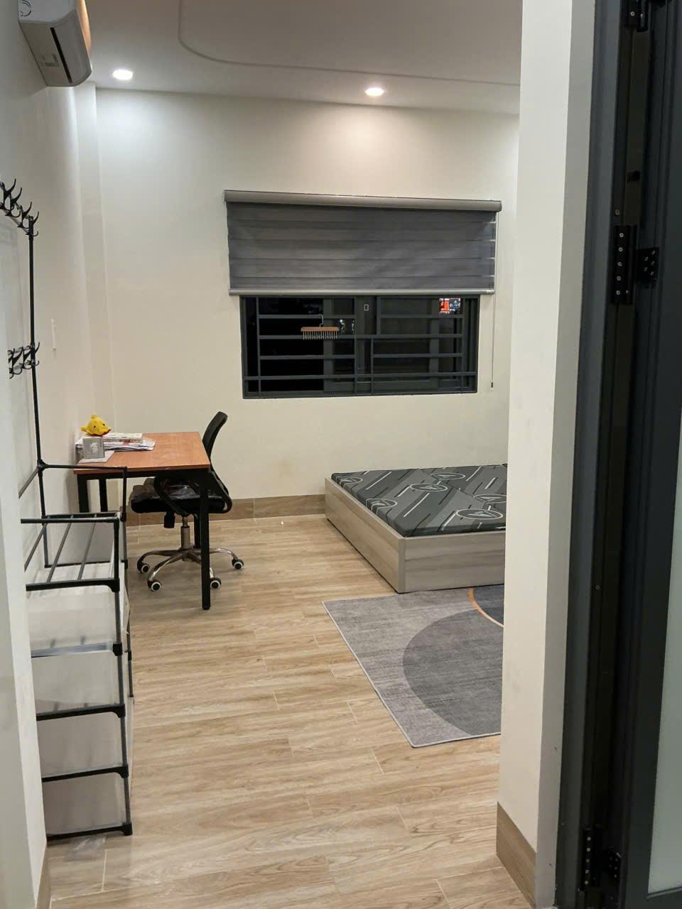 184/1/24E NGUYỄN XÍ