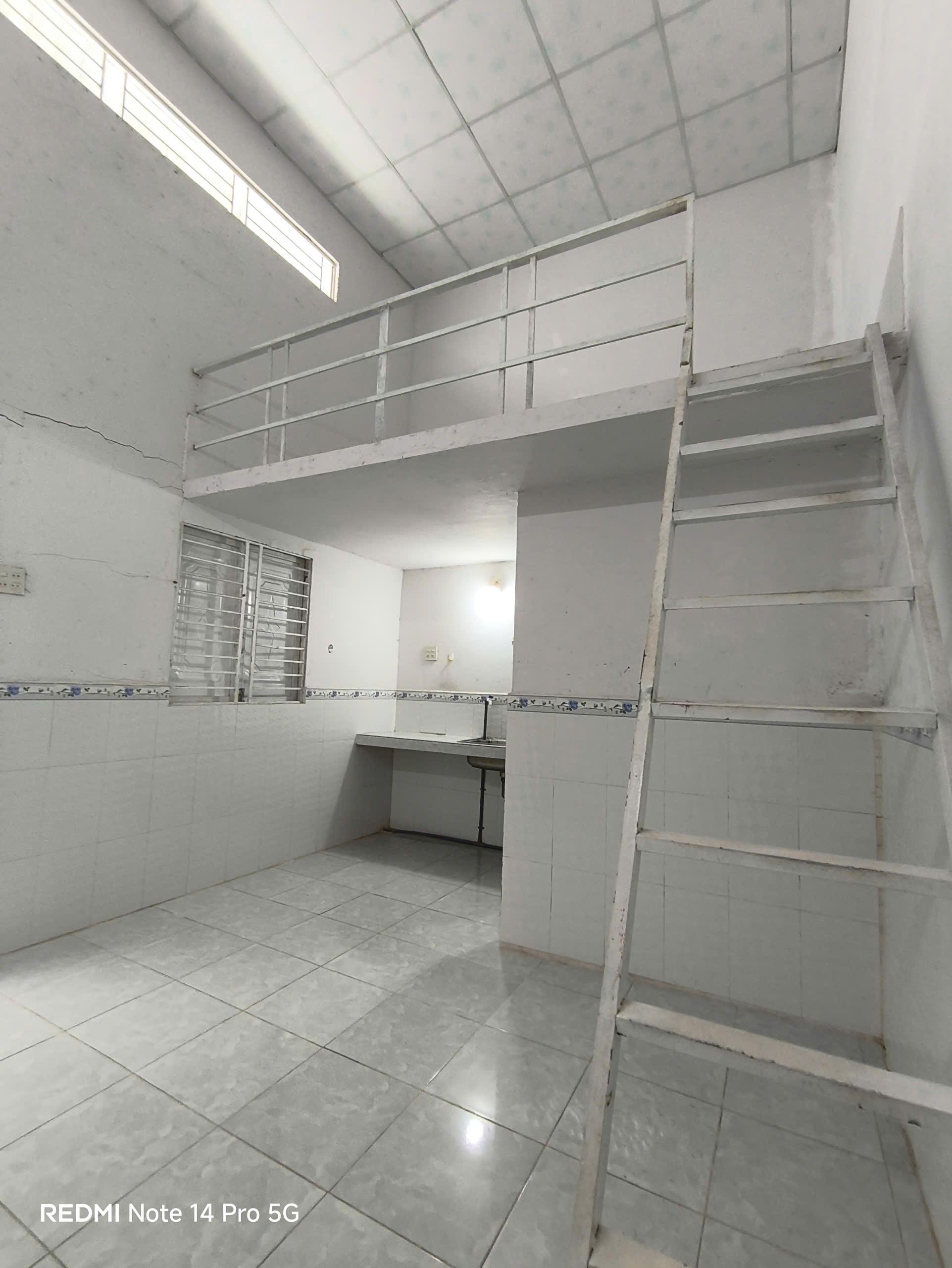 TRỌ HUYỀN TRÂN - TVN