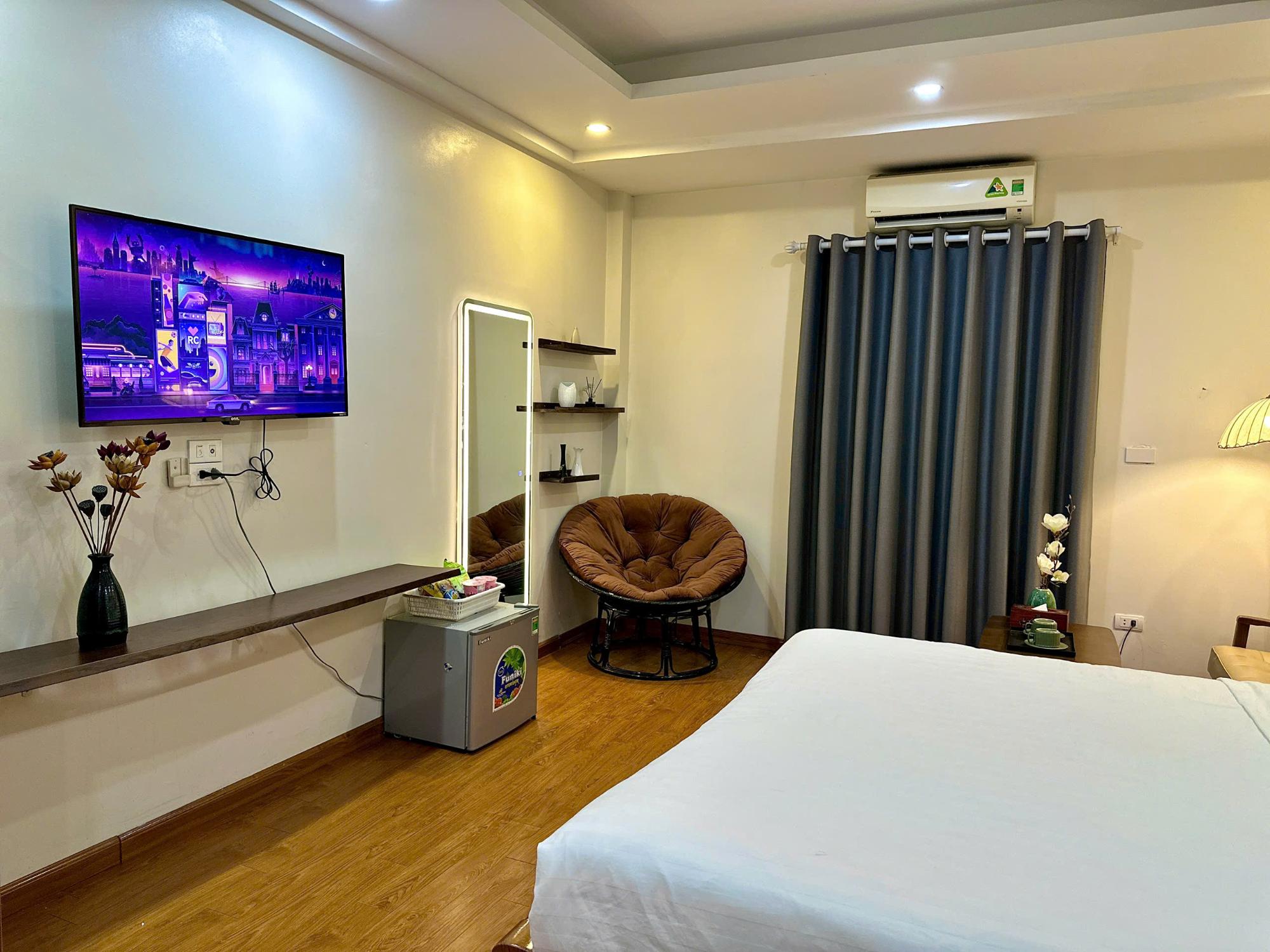 612 LẠC LONG QUÂN