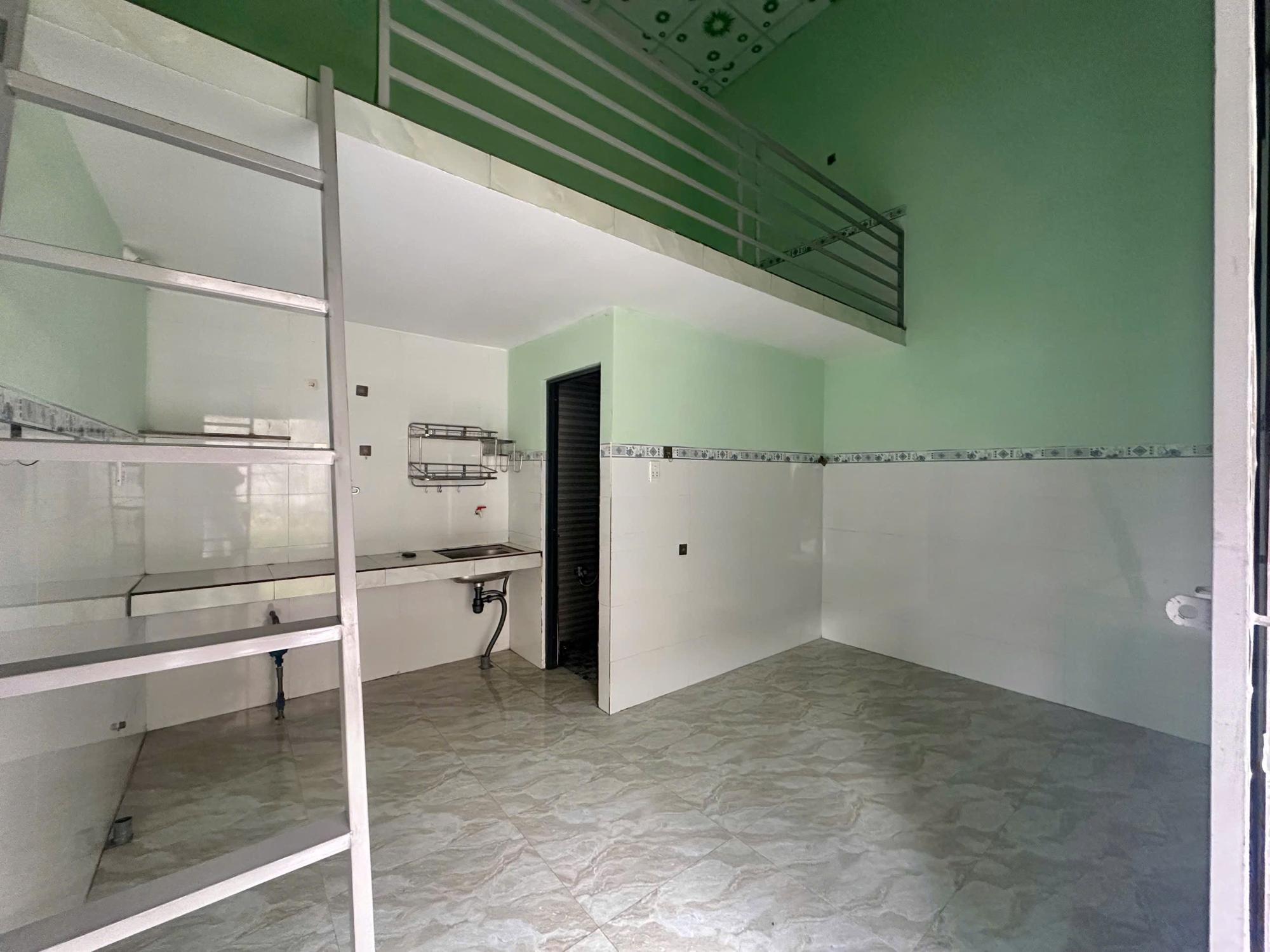 KHU PHỐ SUỐI TRE