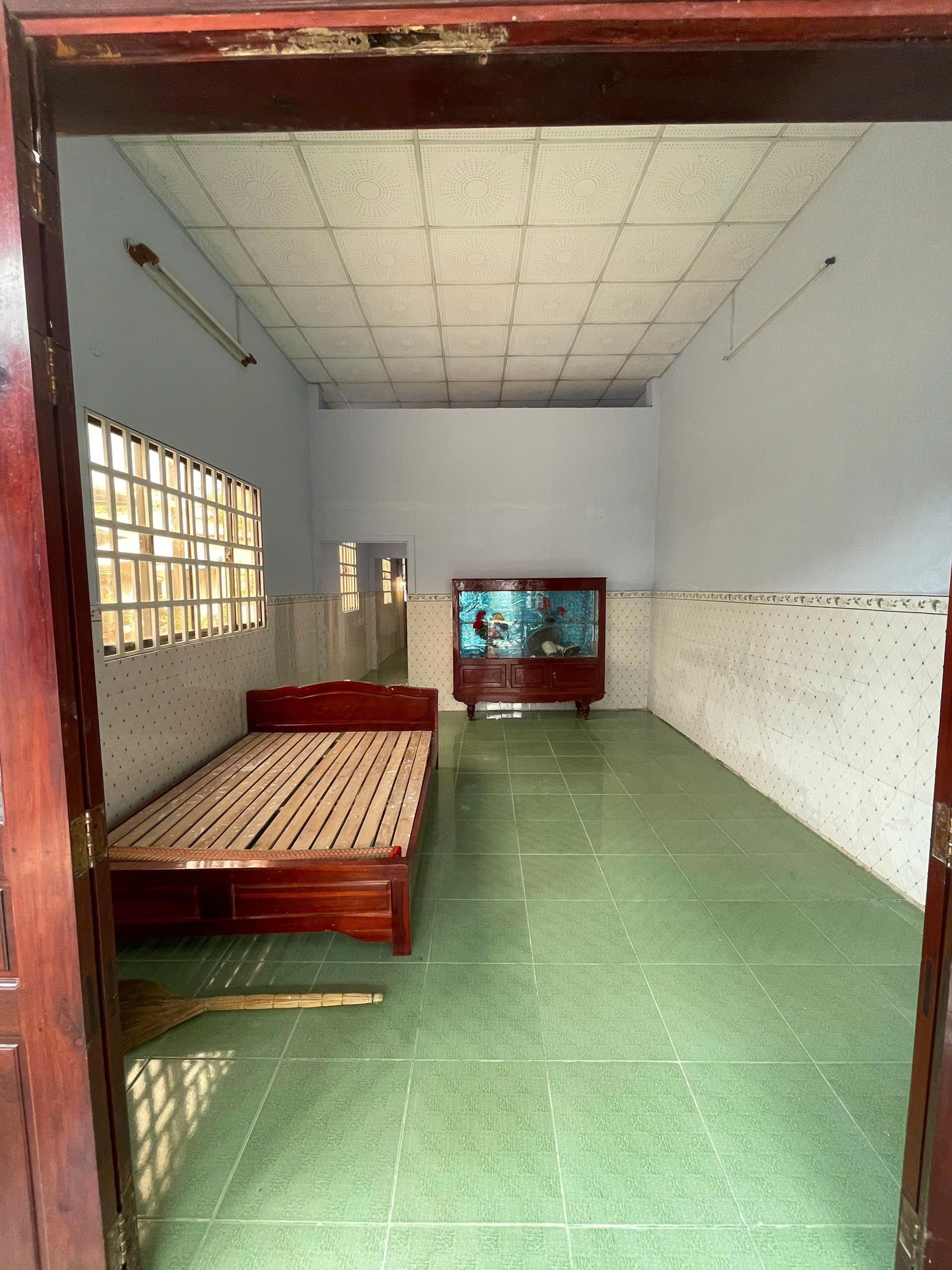 NHÀ NGUYÊN CĂN SÔNG CÁI SƠN