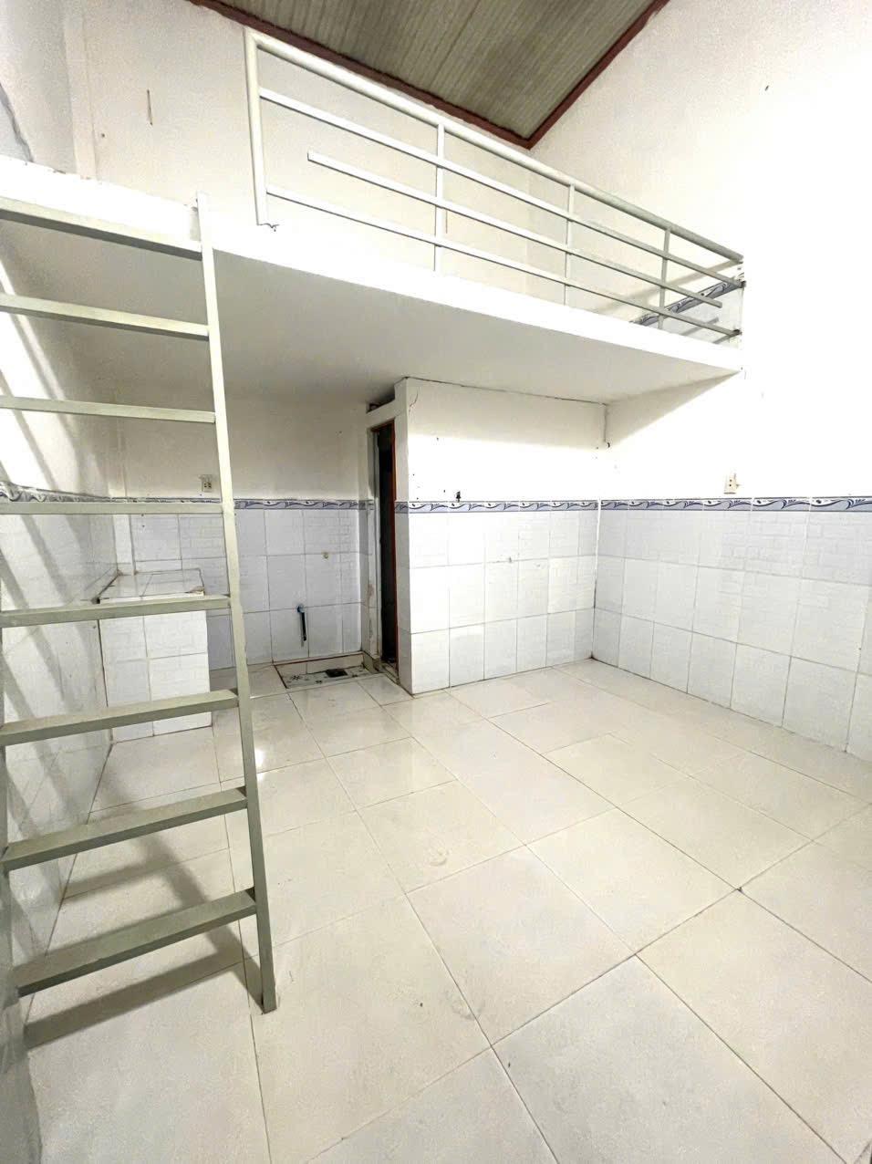 93/83 TRẦN QUANG DIỆU