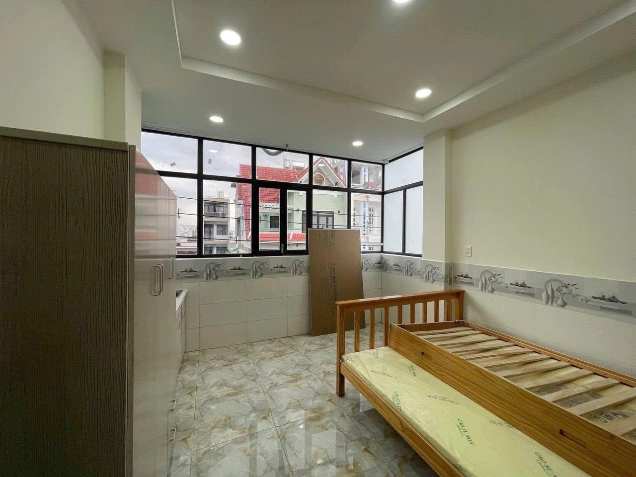 256/98B PHAN HUY ÍCH