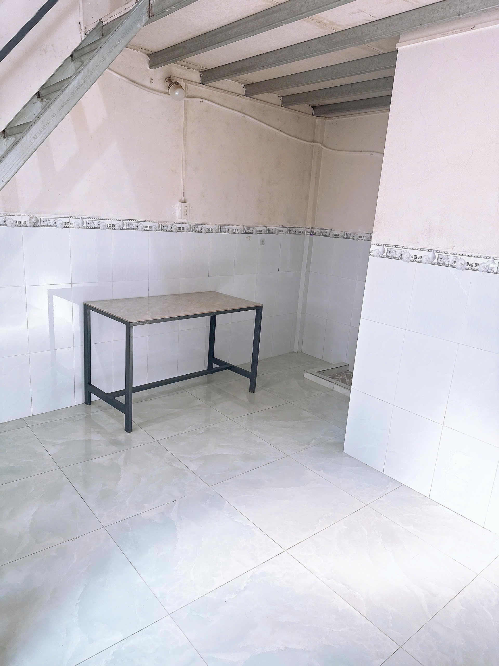 TRỌ HOÀNG OANH- CẦU CÁI RĂNG