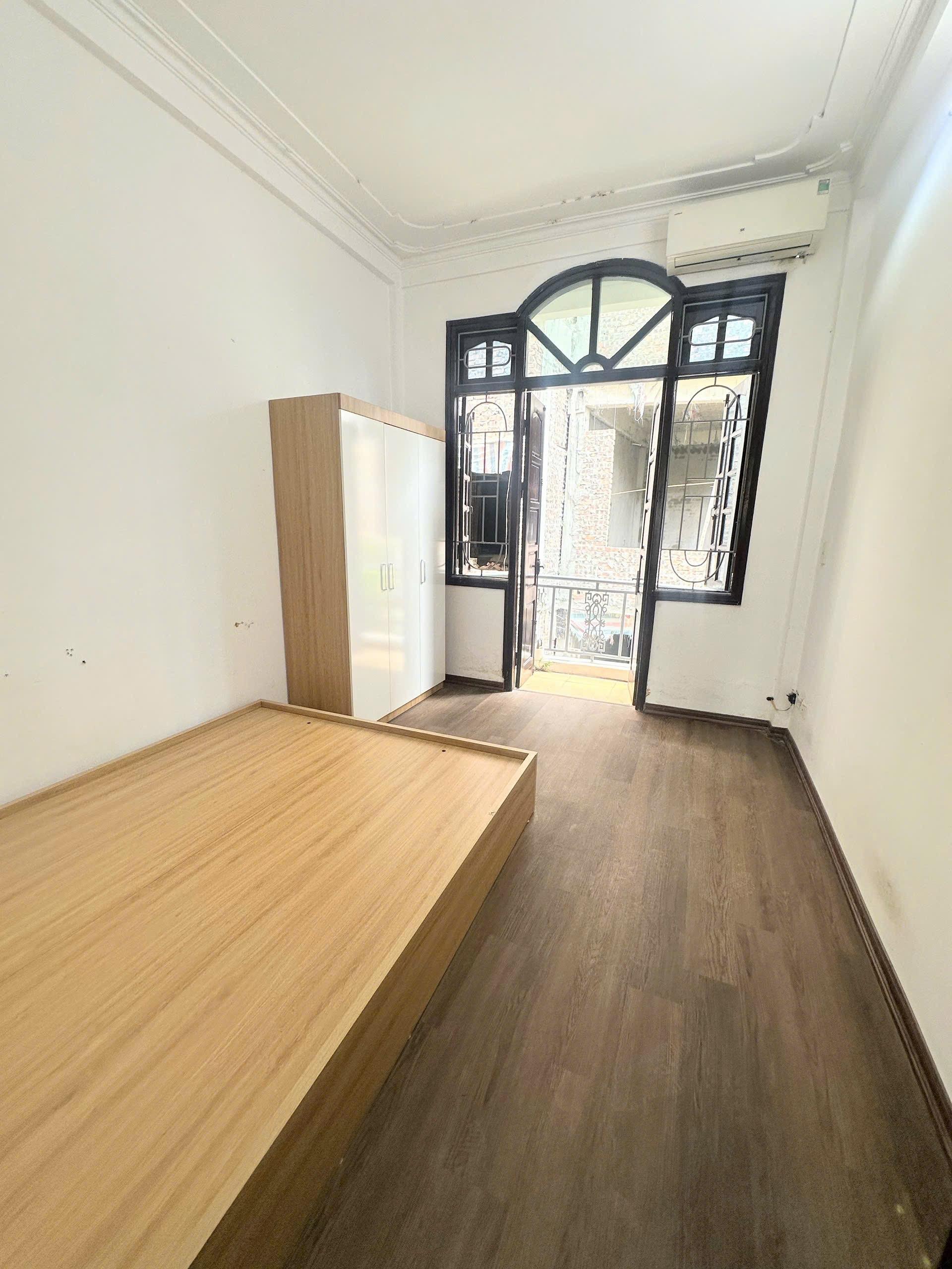 41 NGÁCH 20 NGÕ 61 BẰNG LIỆT