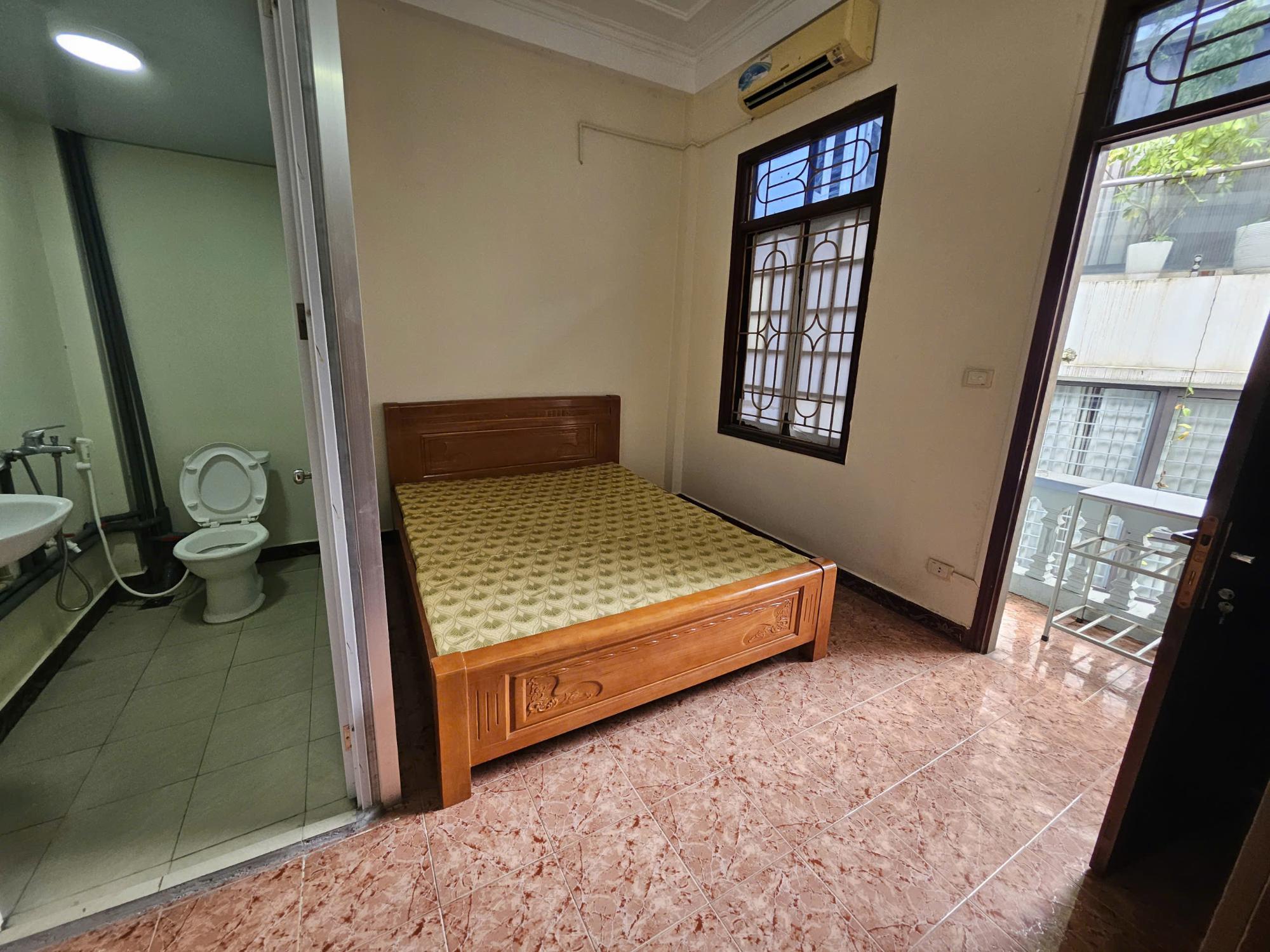 24 NGÕ 280 LẠC LONG QUÂN